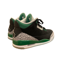 Load image into Gallery viewer, Jordan 3 "Pine Green"
