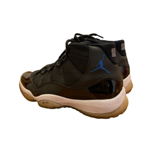 Load image into Gallery viewer, 2009 Jordan 11 "Space Jam"
