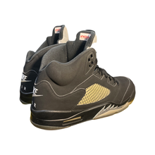 Load image into Gallery viewer, Jordan 5 "Black Metallic"
