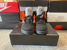 Load image into Gallery viewer, VNDS Jordan 5 “Black Metallic”
