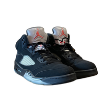 Load image into Gallery viewer, Jordan 5 “Black Metallic”
