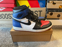 Load image into Gallery viewer, Jordan 1 “Top 3”
