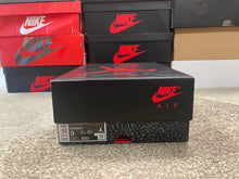 Load image into Gallery viewer, VNDS Jordan 3 “Fire Red”
