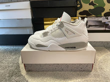 Load image into Gallery viewer, Jordan 4 “White Oreo”
