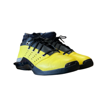 Load image into Gallery viewer, Jordan 17 “Solefly”
