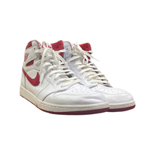Load image into Gallery viewer, Jordan 1 “Metallic Red”
