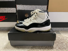 Load image into Gallery viewer, Jordan 11 “Concord”
