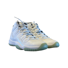 Load image into Gallery viewer, Jordan 11 “Legend Blue”
