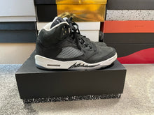 Load image into Gallery viewer, Jordan 5 “Moonlight”
