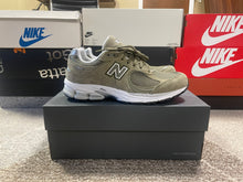 Load image into Gallery viewer, VNDS New Balance 2002R “Olive”
