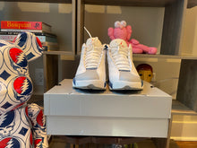 Load image into Gallery viewer, VNDS Jordan 13 “French Blue”
