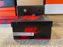 Load image into Gallery viewer, Jordan 1 “University Blue”
