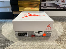Load image into Gallery viewer, Jordan 4 “White Oreo”
