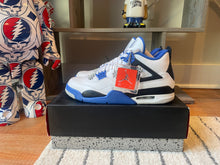 Load image into Gallery viewer, DS Jordan 4 “Motorsport”

