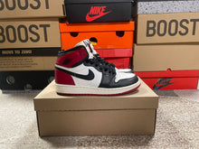 Load image into Gallery viewer, 2013 Jordan 1 “Black Toe”
