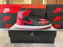 Load image into Gallery viewer, 2001 Jordan 1 “Bred”
