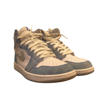 Load image into Gallery viewer, Jordan 1 “Hyper Royal”
