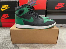Load image into Gallery viewer, Jordan 1 “Pine Green”
