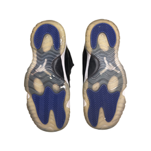Load image into Gallery viewer, Jordan 11 “Space Jam”

