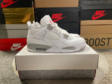 Load image into Gallery viewer, Jordan 4 “White Oreo”

