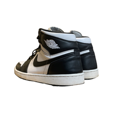 Load image into Gallery viewer, 2014 Jordan Retro 1 “Black White”
