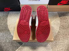 Load image into Gallery viewer, 2015 Jordan 1 “Chicago”
