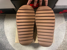 Load image into Gallery viewer, VNDS Yeezy Slide “Flax”

