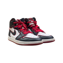 Load image into Gallery viewer, Jordan 1 “Bloodline”
