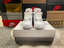 Load image into Gallery viewer, Jordan 4 “White Oreo”
