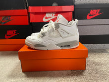 Load image into Gallery viewer, Jordan 4 “White Oreo”
