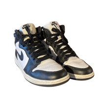 Load image into Gallery viewer, 2014 Jordan 1 “Black White”
