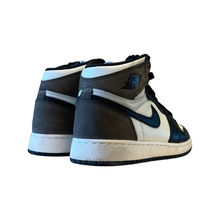 Load image into Gallery viewer, Jordan 1 “Mocha”
