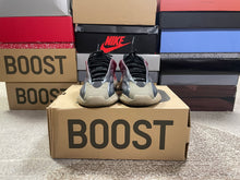 Load image into Gallery viewer, VNDS Yeezy 700 “Fade Carbon”
