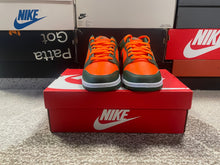 Load image into Gallery viewer, DS Nike Dunk Low “Miami Hurricanes”
