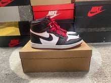 Load image into Gallery viewer, Jordan 1 “Bloodline”
