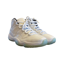 Load image into Gallery viewer, Jordan 11 “Legend Blue”
