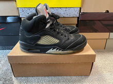 Load image into Gallery viewer, Jordan 5 “Black Metallic”
