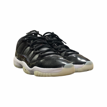 Load image into Gallery viewer, Jordan 11 Low “72-10”
