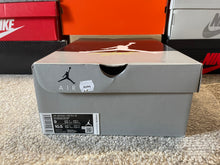 Load image into Gallery viewer, Jordan 4 “Neon”
