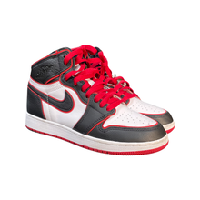 Load image into Gallery viewer, Jordan 1 “Bloodline”
