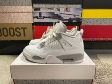 Load image into Gallery viewer, Jordan 4 “White Oreo”
