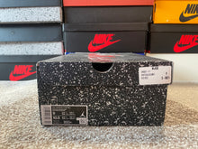 Load image into Gallery viewer, Jordan 4 “Military Black”
