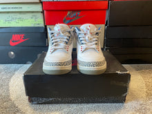 Load image into Gallery viewer, Jordan 3 “True Blue”
