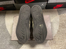 Load image into Gallery viewer, Gucci Supreme Canvas Sneakers
