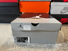 Load image into Gallery viewer, Jordan 4 “Neon”
