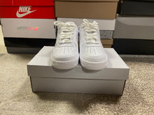 Load image into Gallery viewer, VNDS Nike Air Force 1 “Triple White”
