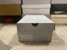 Load image into Gallery viewer, VNDS Nike Air Force 1 “White”
