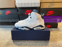 Load image into Gallery viewer, Jordan 6 “Midnight Navy”
