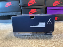 Load image into Gallery viewer, Jordan 6 “Midnight Navy”
