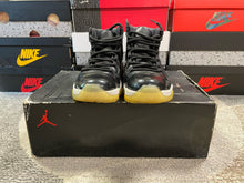 Load image into Gallery viewer, Jordan 11 “72-10”
